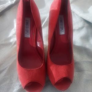 Previously worn shoes. Jennifer Lopez brand